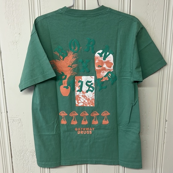 The Born x Raised Gateway Drugs T-shirt - Picture 3 of 5